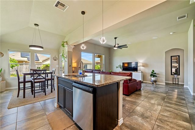 2221 Spoonbill Dr, Corpus Christi, TX 78414