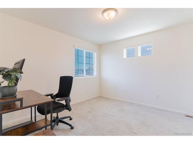 211 S Oak Hill St, Aurora, CO 80018