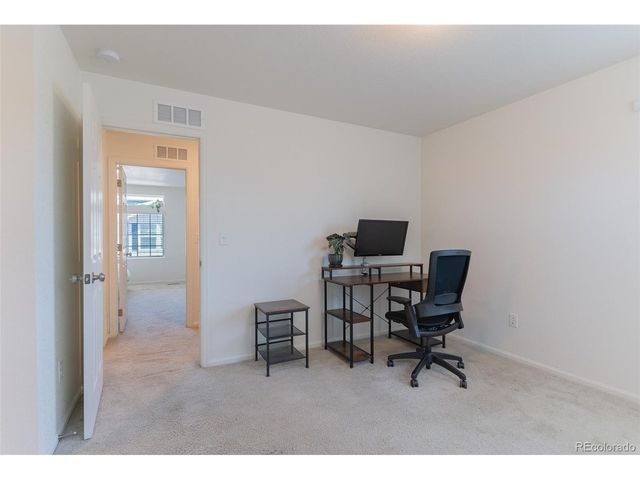 211 S Oak Hill St, Aurora, CO 80018