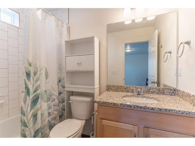 211 S Oak Hill St, Aurora, CO 80018