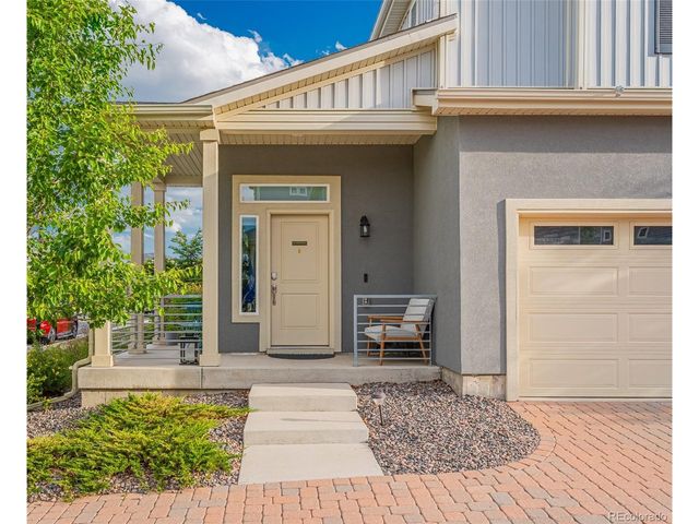 211 S Oak Hill St, Aurora, CO 80018