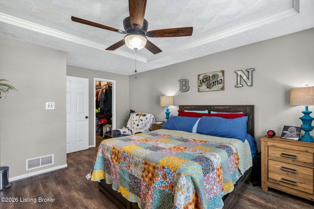 7900 Laura Jean Ct, Louisville, KY 40291