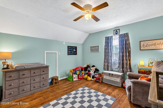 7900 Laura Jean Ct, Louisville, KY 40291
