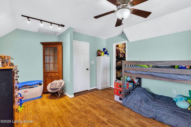 7900 Laura Jean Ct, Louisville, KY 40291