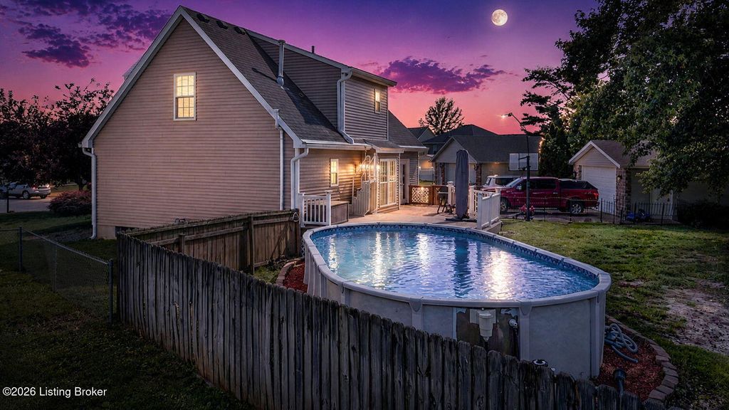 7900 Laura Jean Ct, Louisville, KY 40291