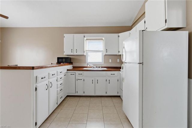 7 Central ST, Hampton, VA 23663