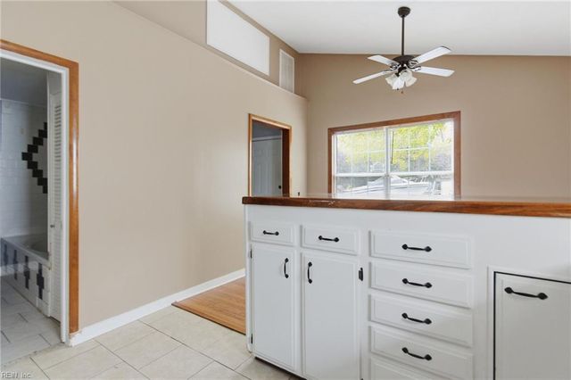 7 Central ST, Hampton, VA 23663