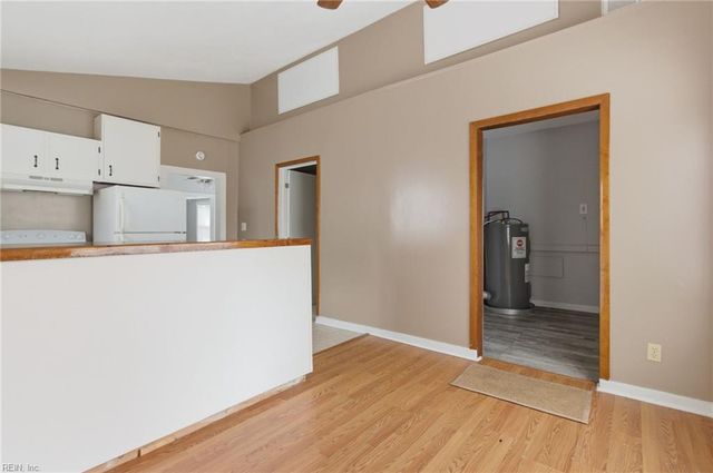 7 Central ST, Hampton, VA 23663