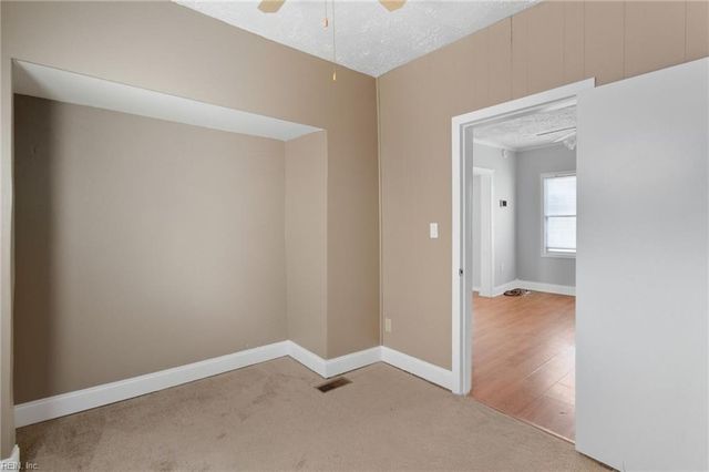 7 Central ST, Hampton, VA 23663