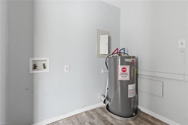 7 Central ST, Hampton, VA 23663