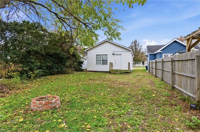 7 Central ST, Hampton, VA 23663