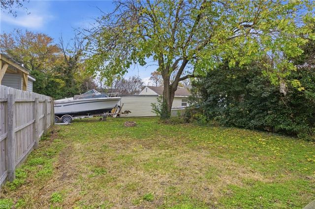 7 Central ST, Hampton, VA 23663