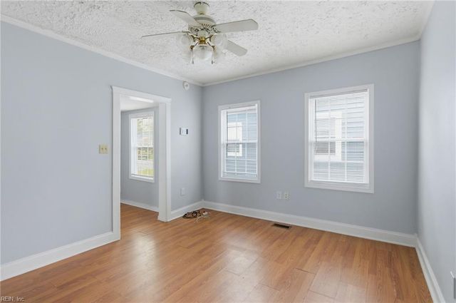 7 Central ST, Hampton, VA 23663