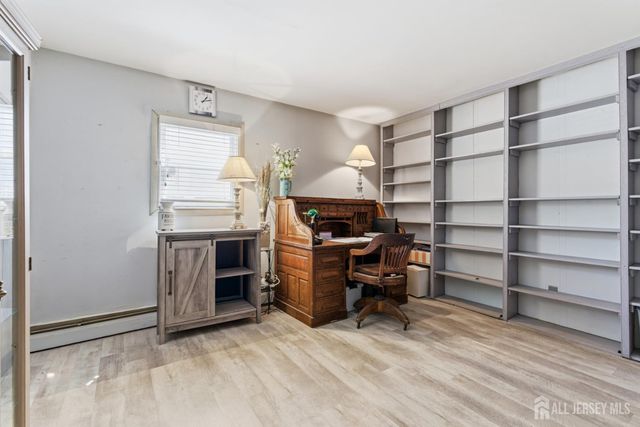 31 Pinetree Drive, Sayreville, NJ 08859