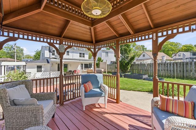 31 Pinetree Drive, Sayreville, NJ 08859