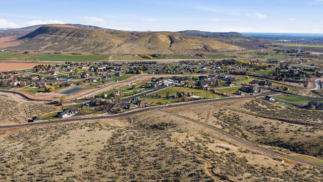 75029 E Homestead Road, Kennewick, WA 99338