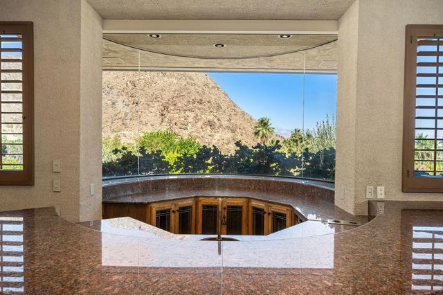 28 Evening Star Drive, Rancho Mirage, CA 92270