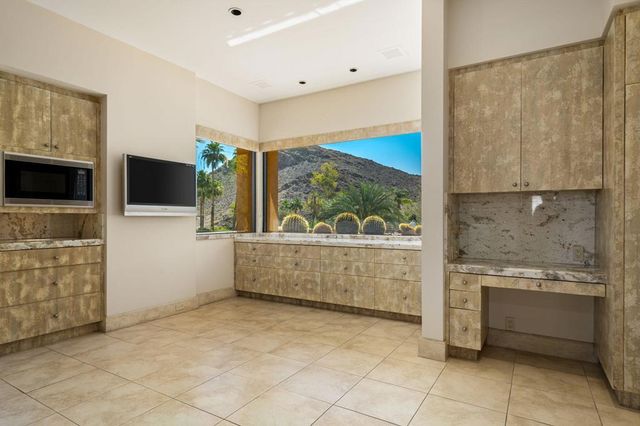 28 Evening Star Drive, Rancho Mirage, CA 92270