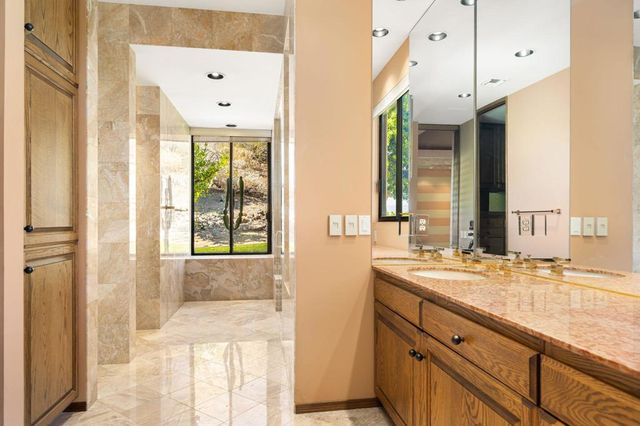 28 Evening Star Drive, Rancho Mirage, CA 92270