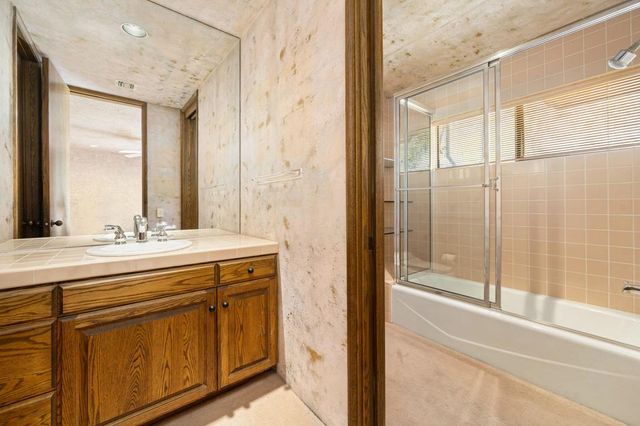 28 Evening Star Drive, Rancho Mirage, CA 92270
