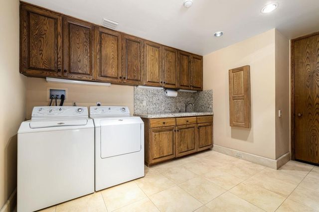 28 Evening Star Drive, Rancho Mirage, CA 92270