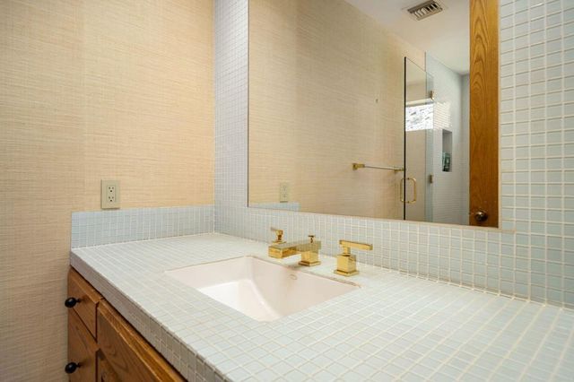 28 Evening Star Drive, Rancho Mirage, CA 92270