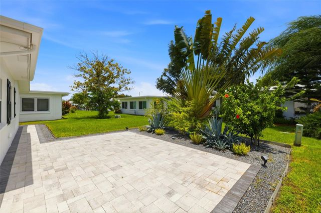 9729 37TH STREET N, Pinellas Park, FL 33782