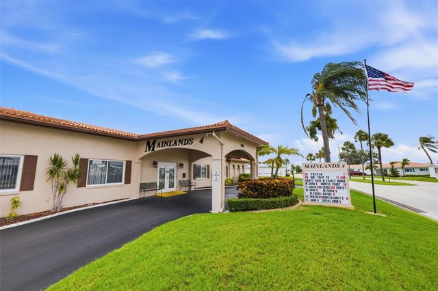 9729 37TH STREET N, Pinellas Park, FL 33782