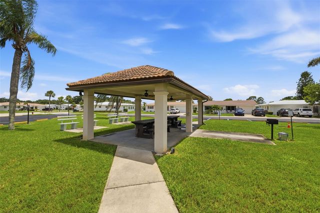 9729 37TH STREET N, Pinellas Park, FL 33782