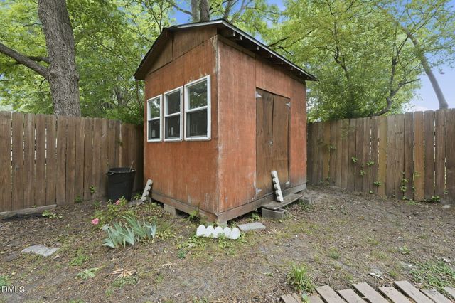 1627 Melody Lane, Burlington, NC 27215