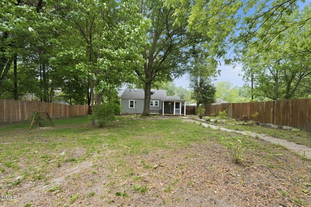 1627 Melody Lane, Burlington, NC 27215