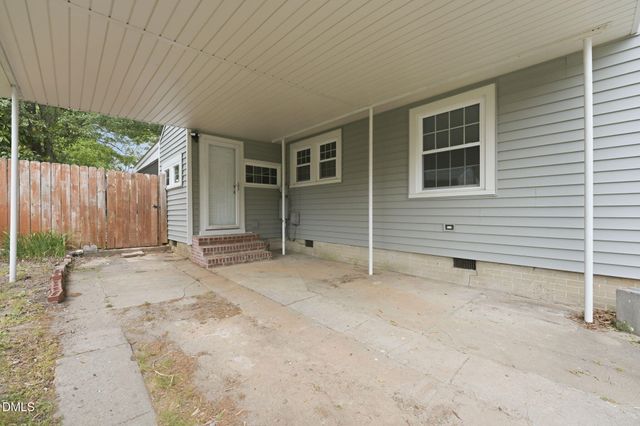 1627 Melody Lane, Burlington, NC 27215