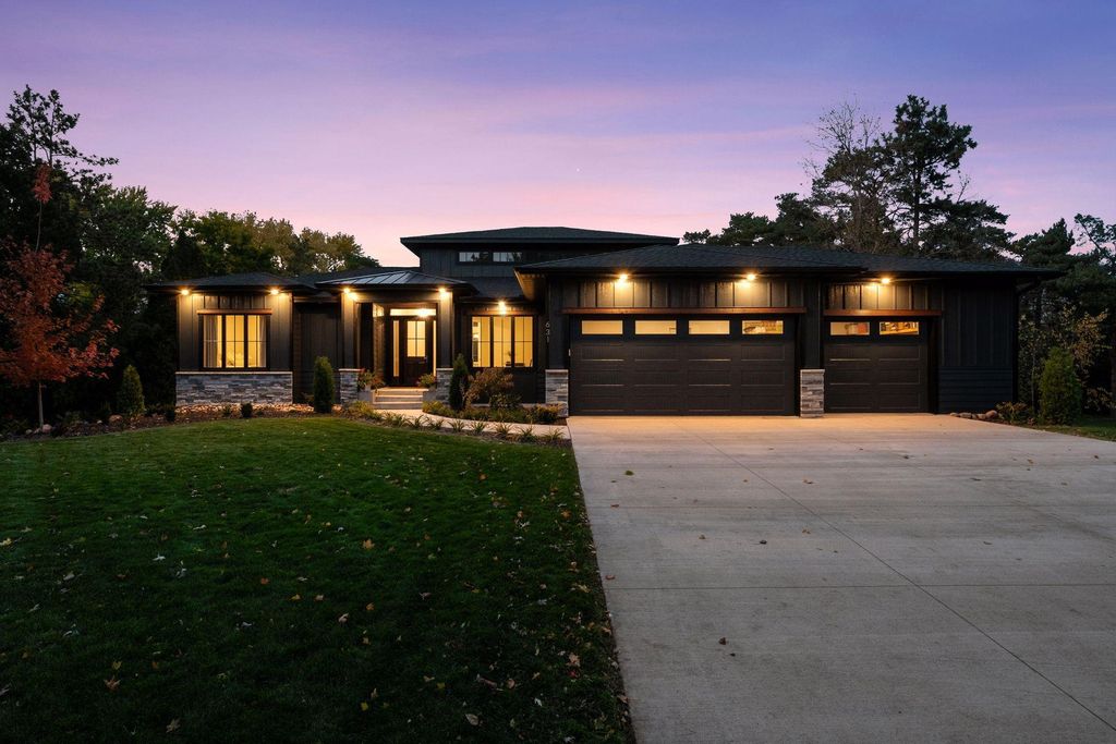 631 Callahan Place, Mendota Heights, MN 55118 — exterior