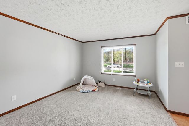 6296 Seneca Way, Grove City, OH 43123