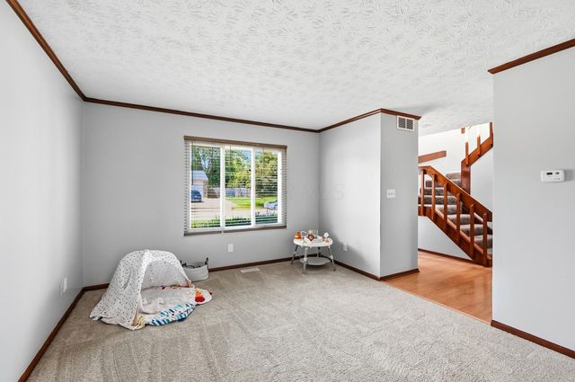 6296 Seneca Way, Grove City, OH 43123
