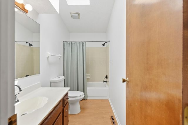 6296 Seneca Way, Grove City, OH 43123