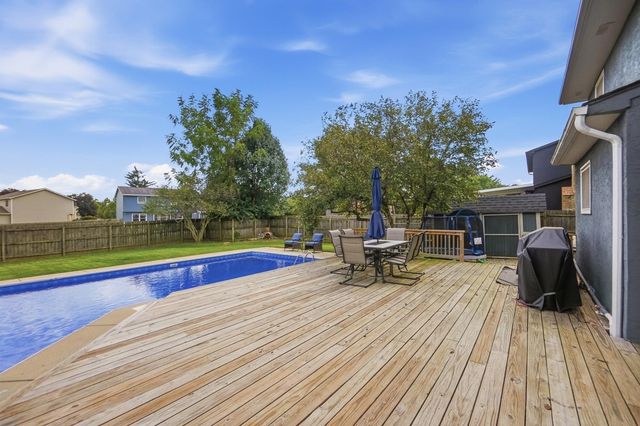 6296 Seneca Way, Grove City, OH 43123