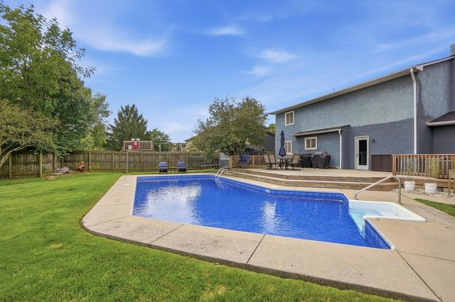 6296 Seneca Way, Grove City, OH 43123