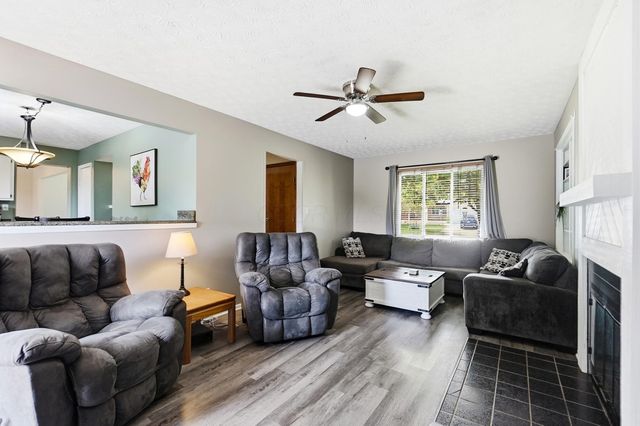 6296 Seneca Way, Grove City, OH 43123