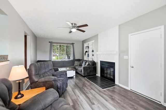 6296 Seneca Way, Grove City, OH 43123