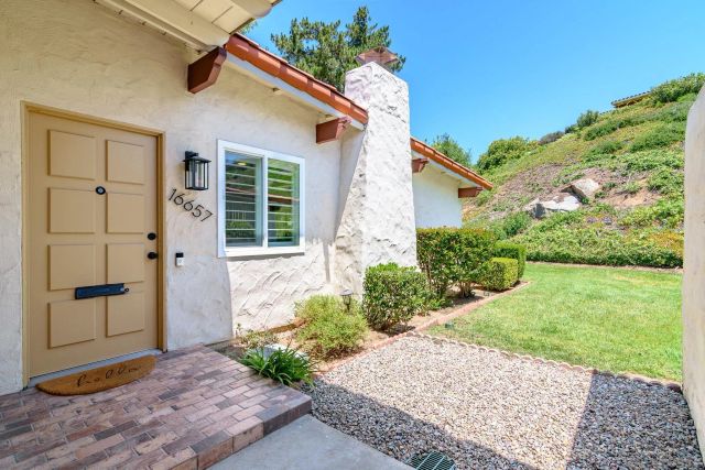 16657 Roca Dr, San Diego, CA 92128