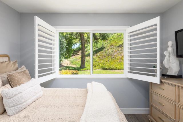 16657 Roca Dr, San Diego, CA 92128