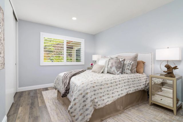 16657 Roca Dr, San Diego, CA 92128