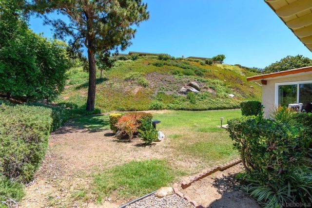 16657 Roca Dr, San Diego, CA 92128