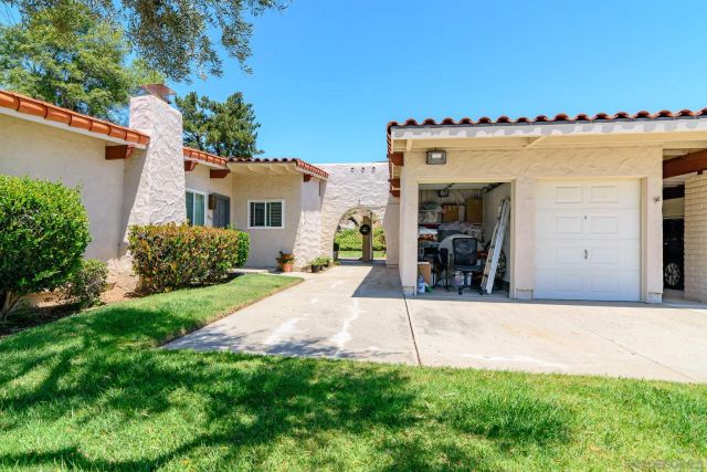 16657 Roca Dr, San Diego, CA 92128