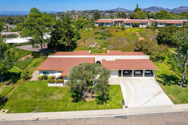 16657 Roca Dr, San Diego, CA 92128