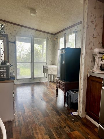 415 Hilltop Trail, New Fairview, TX 76078