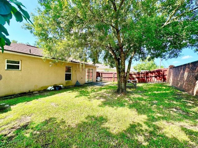 14237 ECON WOODS LANE, Orlando, FL 32826