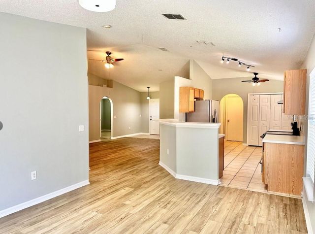 14237 ECON WOODS LANE, Orlando, FL 32826