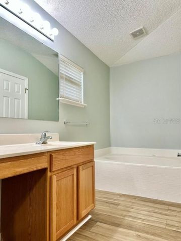 14237 ECON WOODS LANE, Orlando, FL 32826